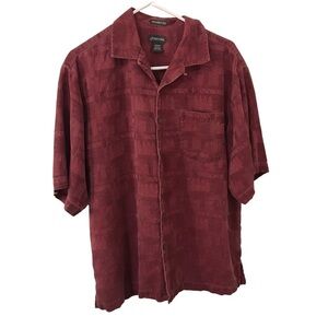 St. John’s bay washable silk mens maroon button down novelty print shirt